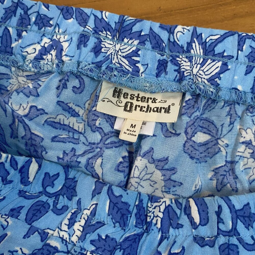Hester & Orchard Blue Floral Pants Size Medium - Picture 4 of 7